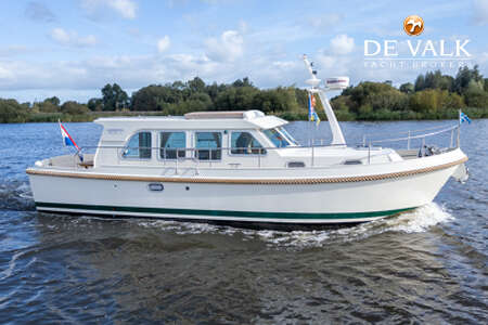 LINSSEN GRAND STURDY 33.9 SEDAN width=