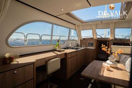 LINSSEN GRAND STURDY 35 SEDAN