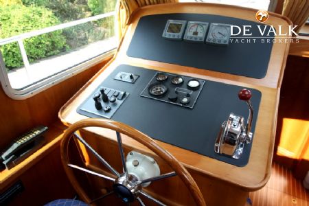 LINSSEN GRAND STURDY 380