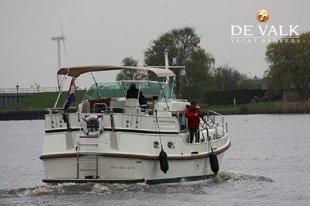 LINSSEN GRAND STURDY 380