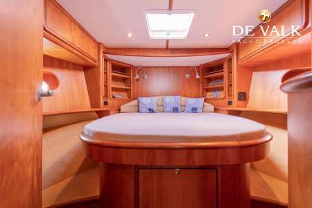 LINSSEN GRAND STURDY 380 SEDAN