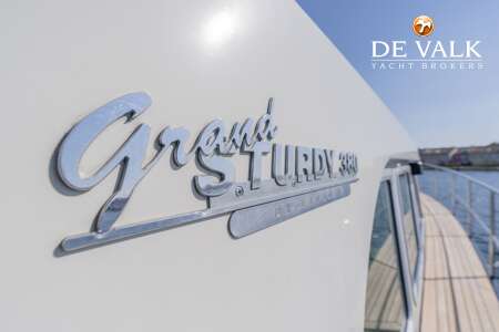 LINSSEN GRAND STURDY 380 SEDAN