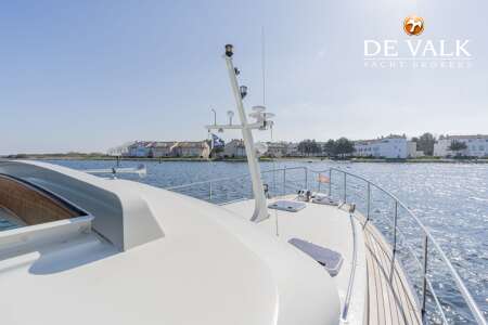 LINSSEN GRAND STURDY 380 SEDAN