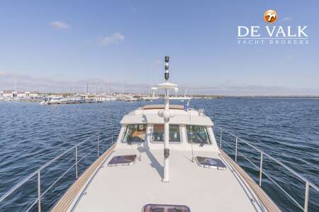 LINSSEN GRAND STURDY 380 SEDAN