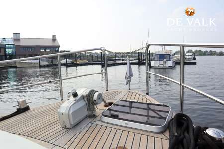 LINSSEN GRAND STURDY 380 SEDAN