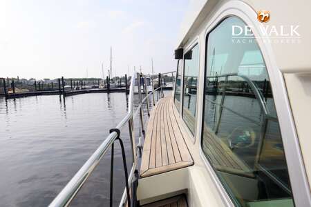 LINSSEN GRAND STURDY 380 SEDAN