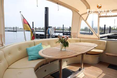 LINSSEN GRAND STURDY 380 SEDAN