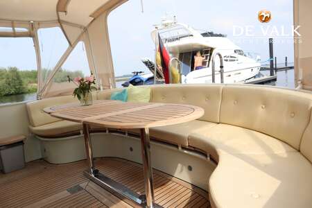LINSSEN GRAND STURDY 380 SEDAN