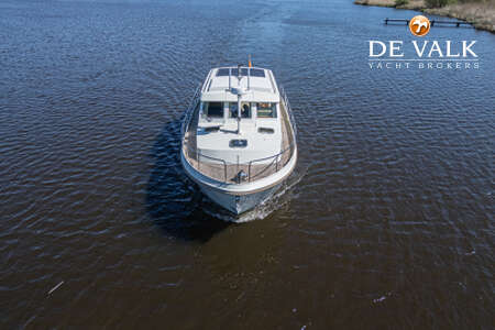 LINSSEN GRAND STURDY 40.9 SEDAN