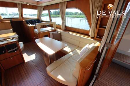 LINSSEN GRAND STURDY 40.9 SEDAN