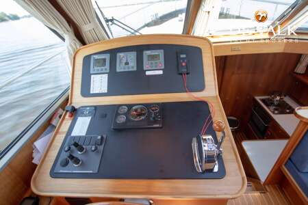 LINSSEN GRAND STURDY 410 AC