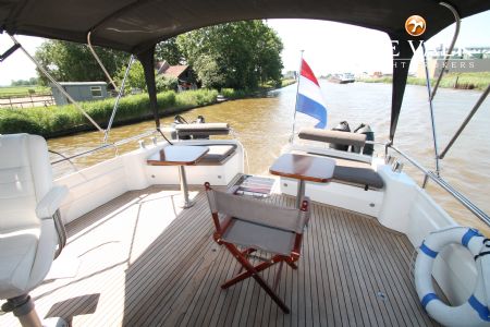 LINSSEN GRAND STURDY 43 SL
