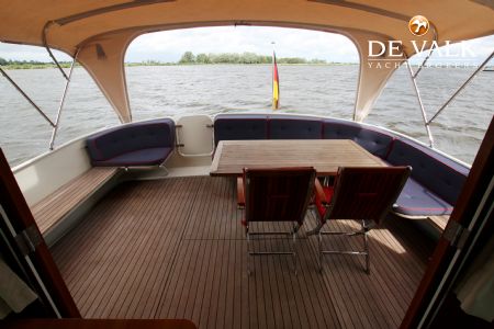LINSSEN GS 40.9 SEDAN VARIODECK