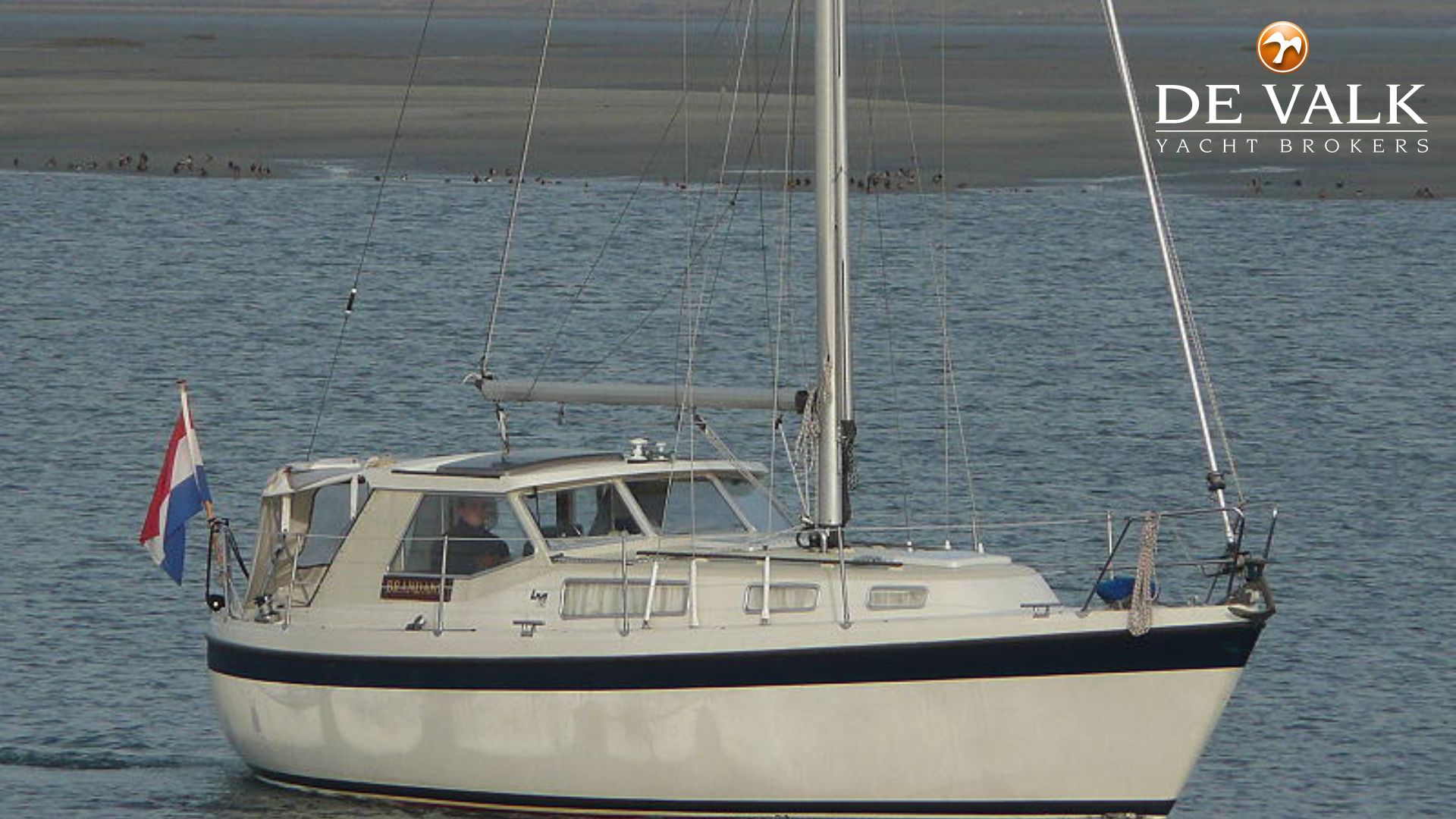 lm 32 yacht for sale