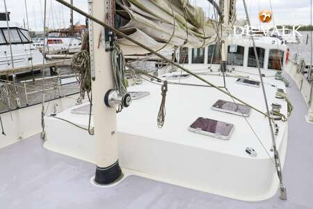 LOGGER SCHOONER 22