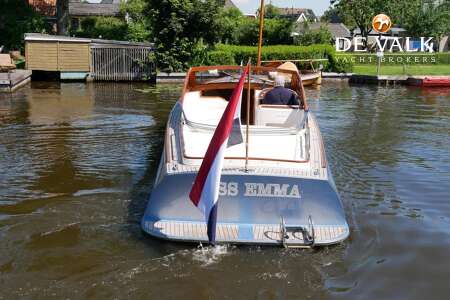LONG ISLAND 33 RUNABOUT