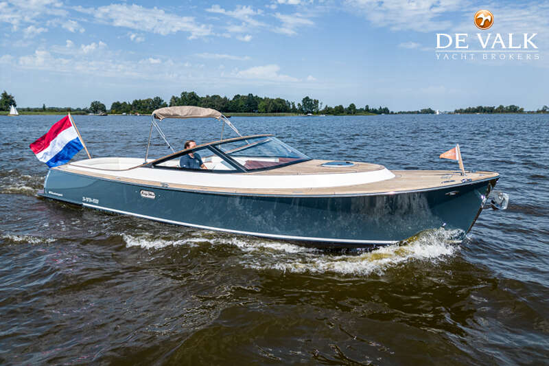 LONG ISLAND 33 RUNABOUT HYBRID