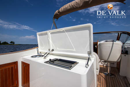 LONG ISLAND 33 RUNABOUT HYBRID