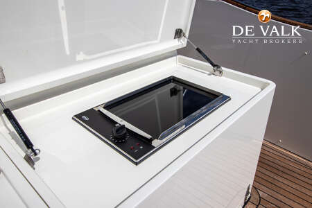LONG ISLAND 33 RUNABOUT HYBRID