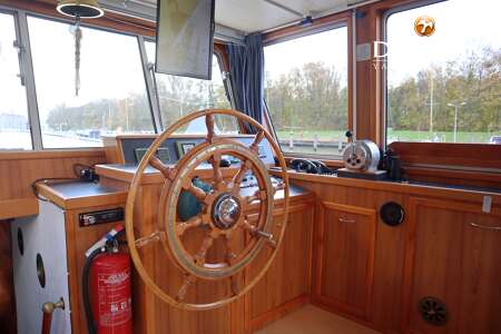 LUXE MOTOR 21 M