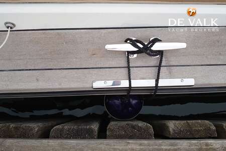 MAGNUM MARINE 38