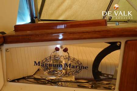 MAGNUM MARINE 38