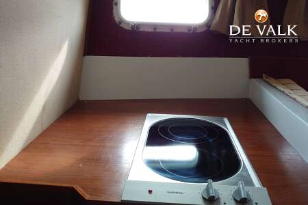 MAGNUM MARINE 38