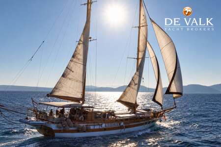 MOTORSAILER 23M