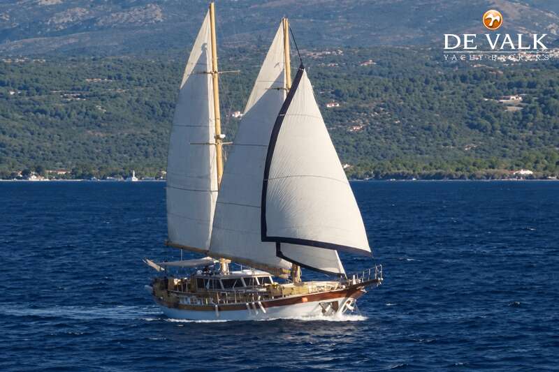 MOTORSAILER 23M