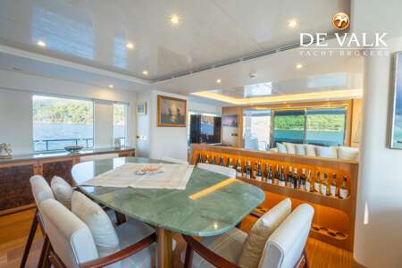 MURAL YACHTS 85 KONYAK 25.7M