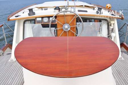 NAUTICAT 33