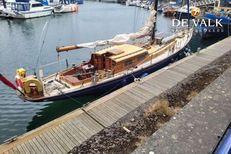 NICHOLSON 52 width=