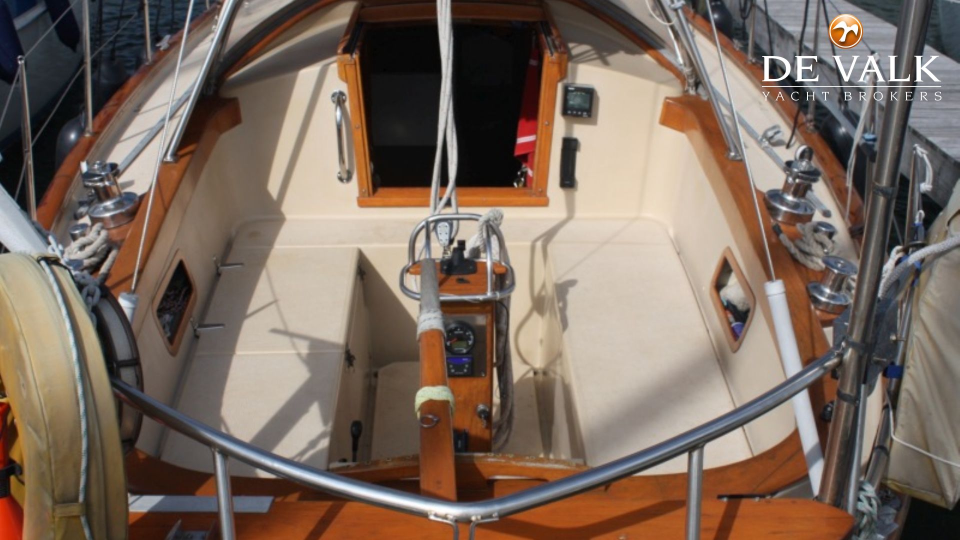 oe32 yacht