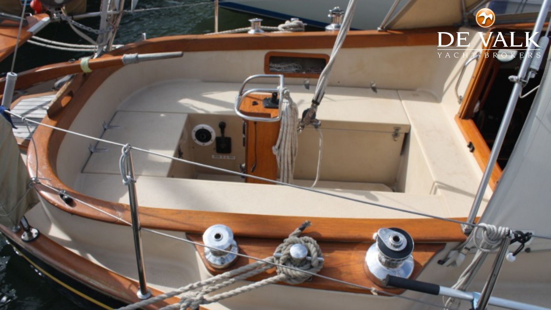 oe 32 yacht