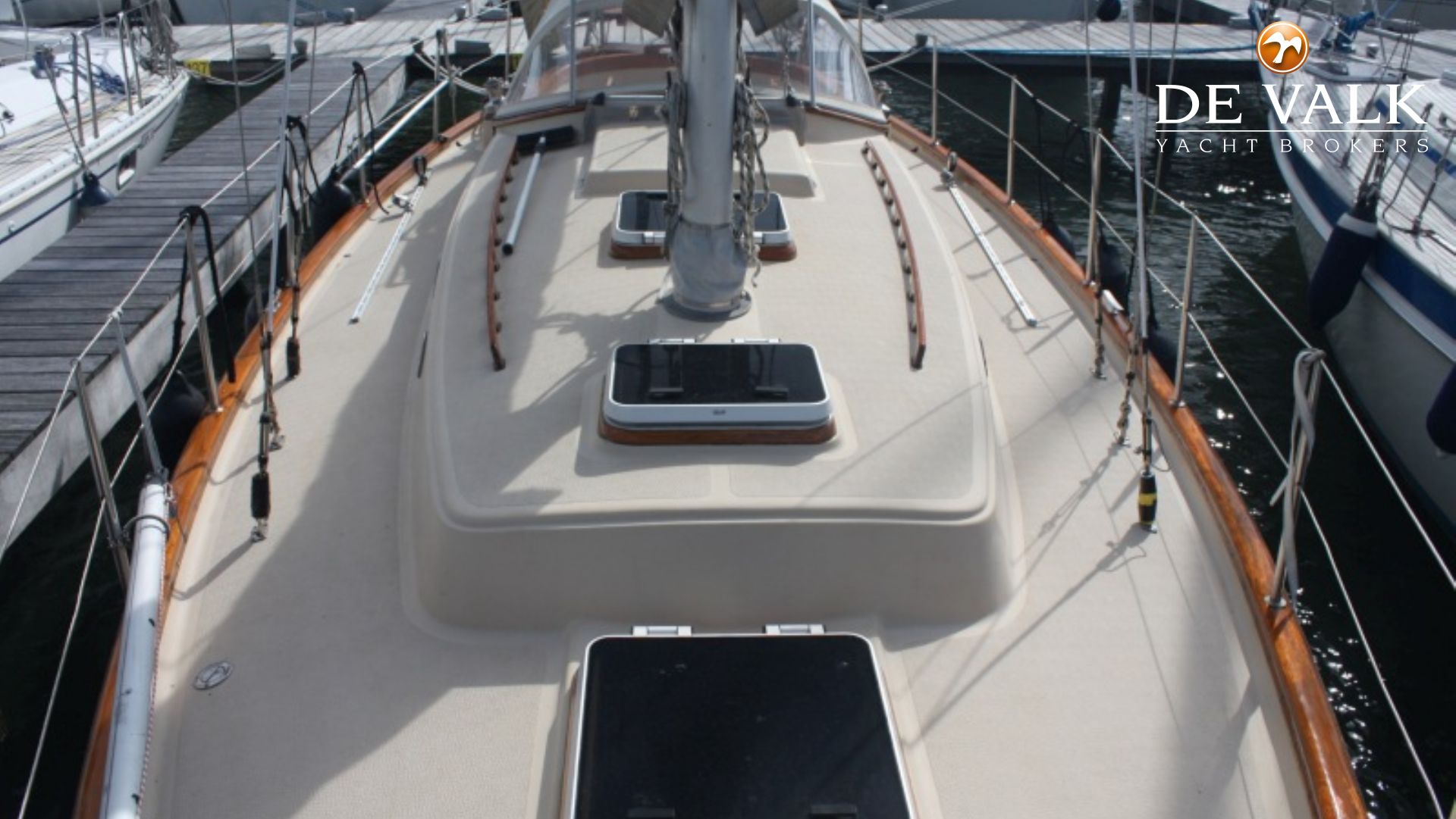 oe 32 yacht for sale