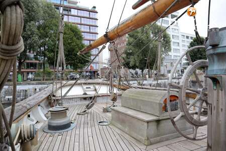 OLIVIER VAN MEER 143 ZACA A TE MOANA