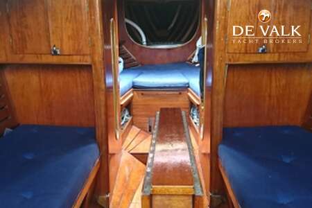 ONE OFF CLASSIC SAILING YACHT