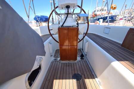 OYSTER 485 DECK SALOON
