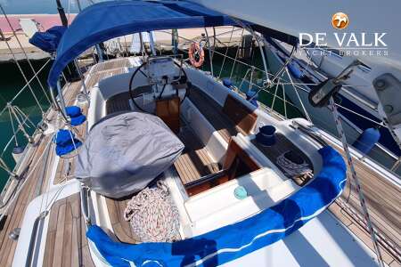 OYSTER 485 DECK SALOON