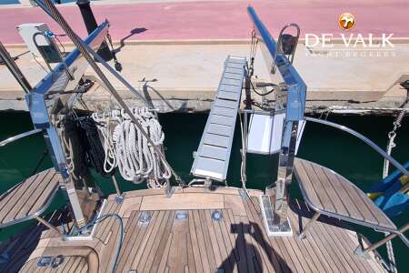 OYSTER 485 DECK SALOON