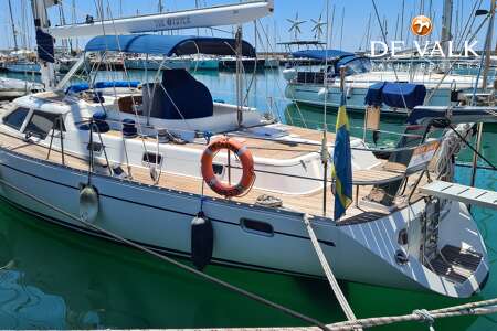 OYSTER 485 DECK SALOON