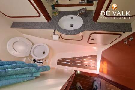 OYSTER 485 DECK SALOON