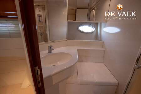 PERSHING 65 HT