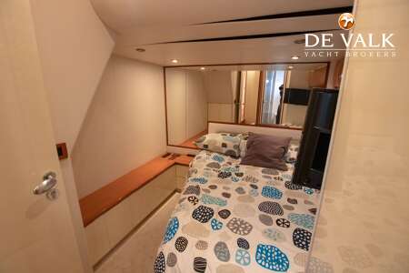 PERSHING 65 HT