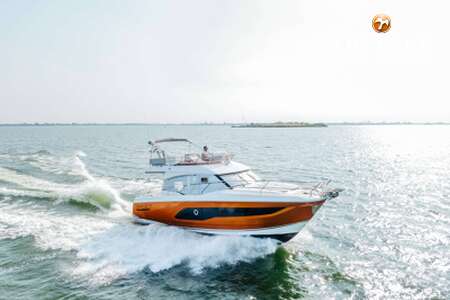 PRESTIGE 420 FLYBRIDGE width=