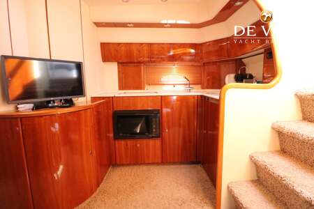 PRINCESS V42