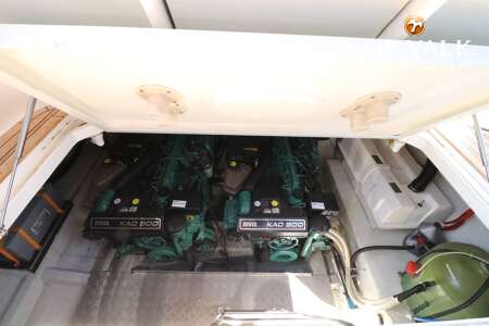 PRINCESS V42
