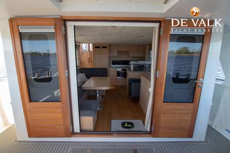 PRIVATEER TRAWLER 50