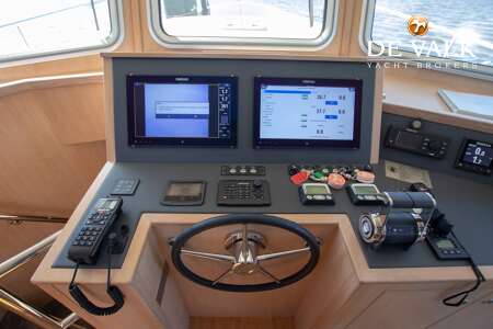 PRIVATEER TRAWLER 50