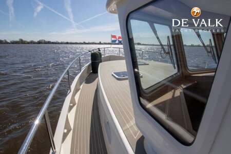 PRIVATEER TRAWLER 50